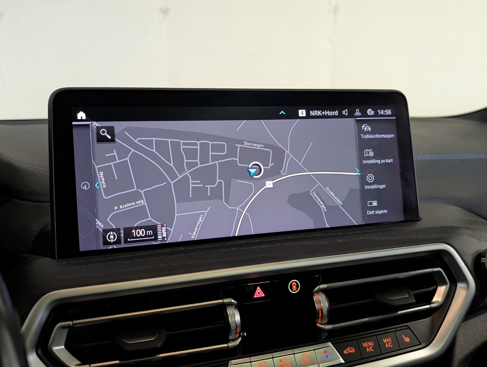 BMW iX3, 286hp, 2022