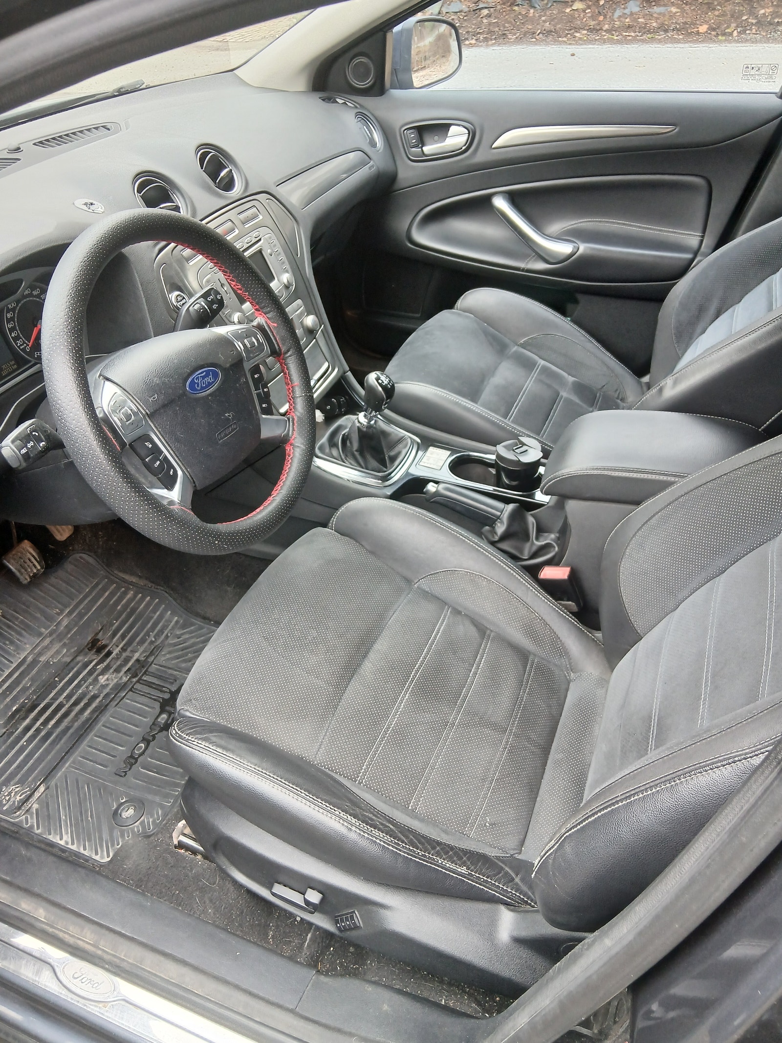Ford Mondeo Stasjonsvogn 2.0 TDCi Manuell, 6-trinn, 115hk, 2010