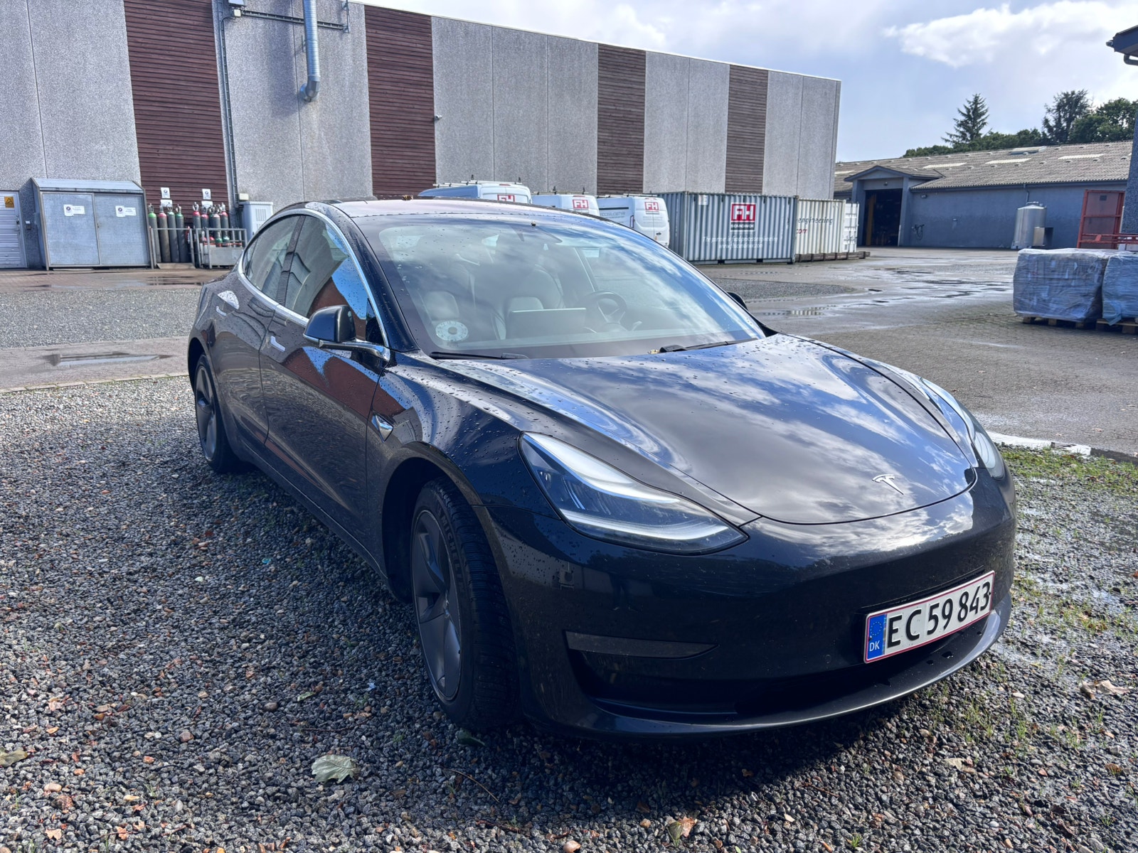 Tesla Model 3 Long Range AWD, 440hk, 2019