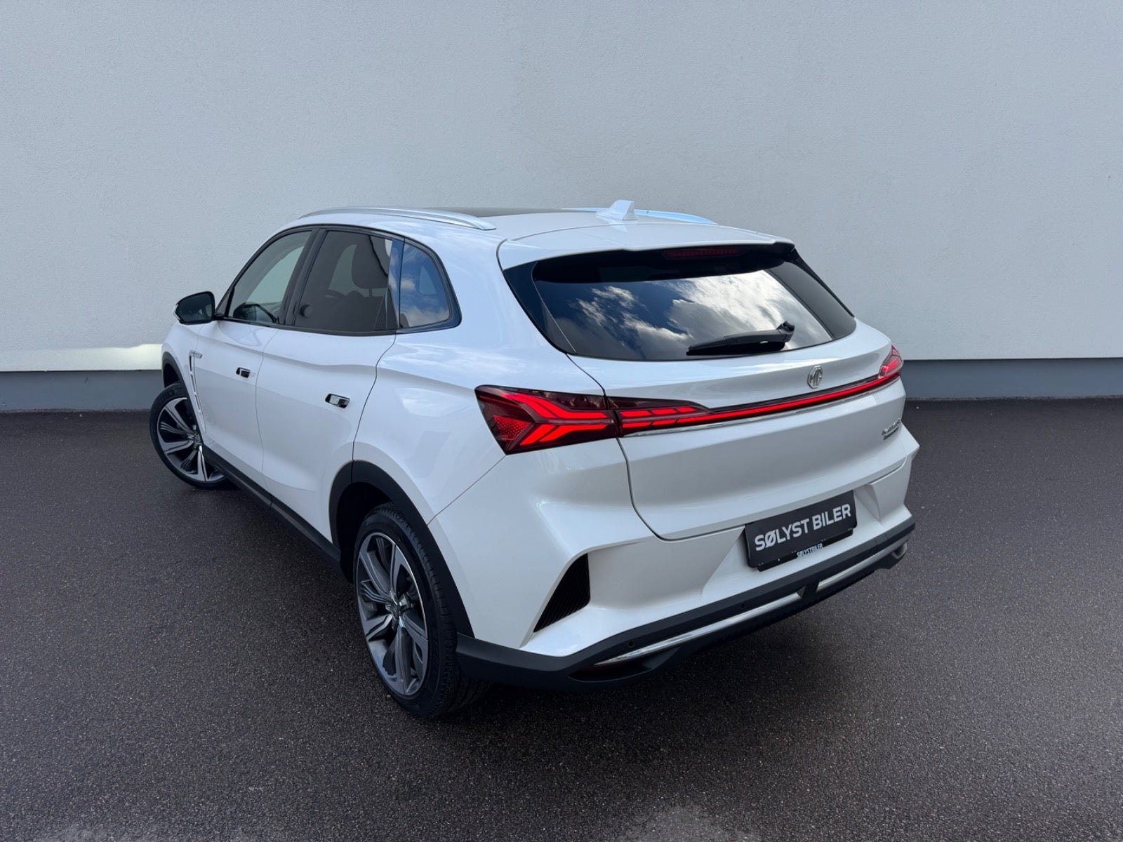 MG Marvel R Automatic, 180hp, 2022