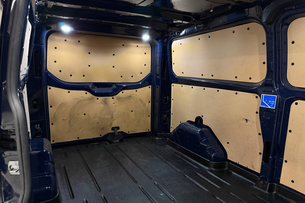 Ford Transit Custom 340 2.0 EcoBlue SelectShift, 130hp, 2022