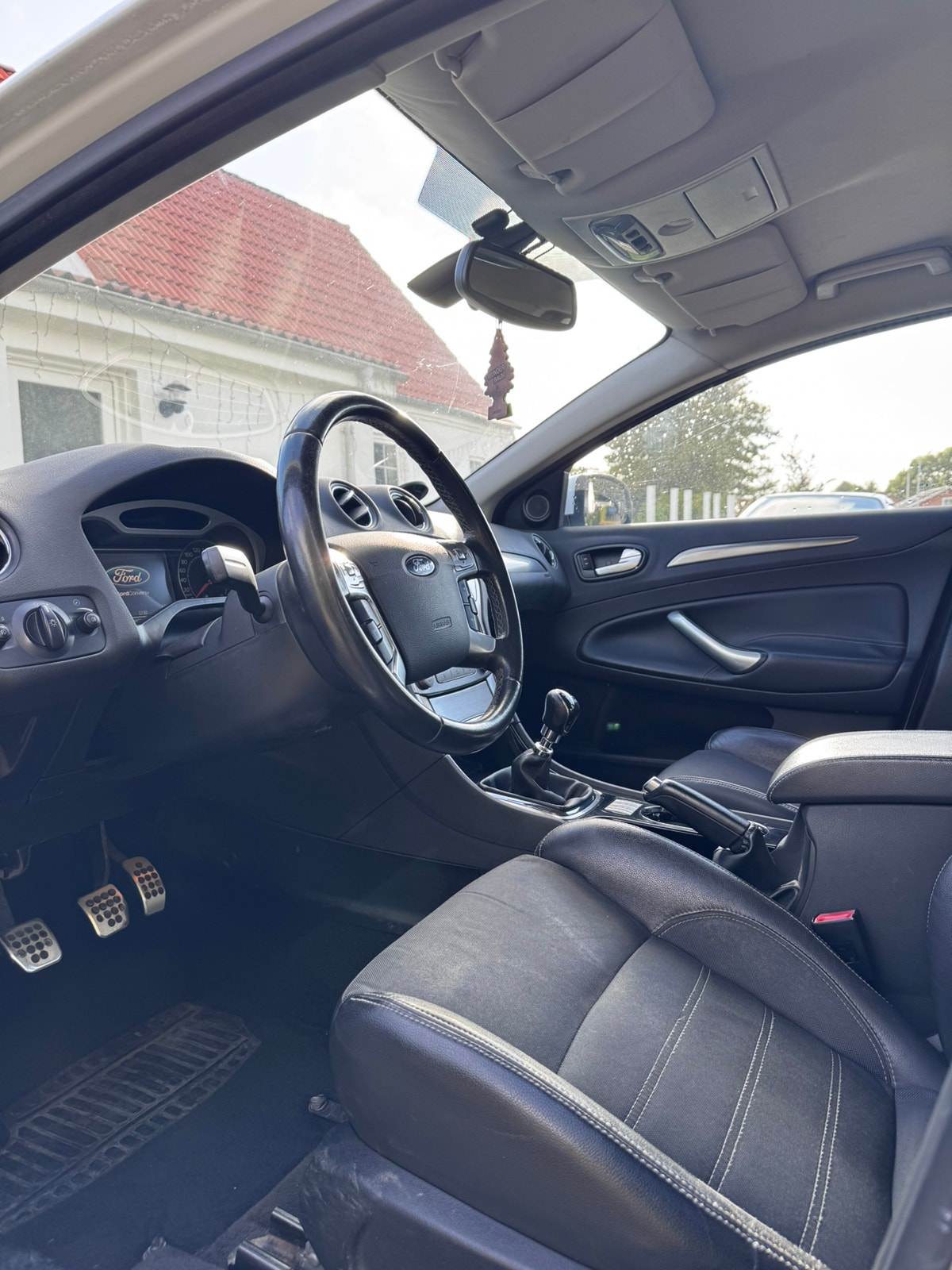 Ford Mondeo Hatchback 2.5 Manual, 220hp, 2008