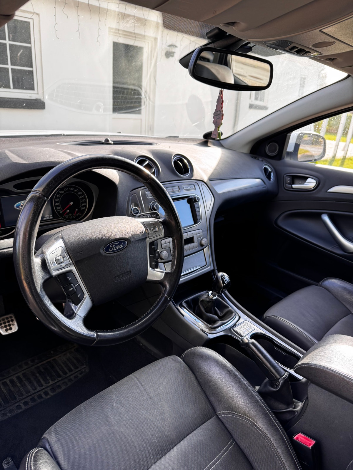Ford Mondeo Hatchback 2.5 Manual, 220hp, 2008