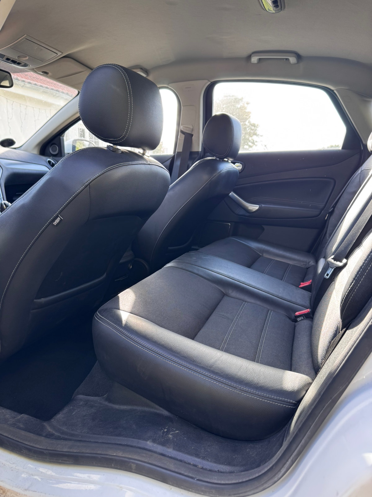 Ford Mondeo Hatchback 2.5 Manual, 220hp, 2008