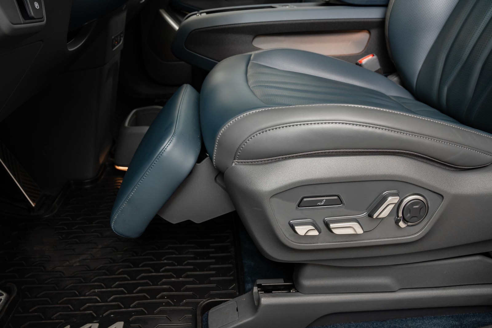 Kia EV9 AWD, 385ps, 2025
