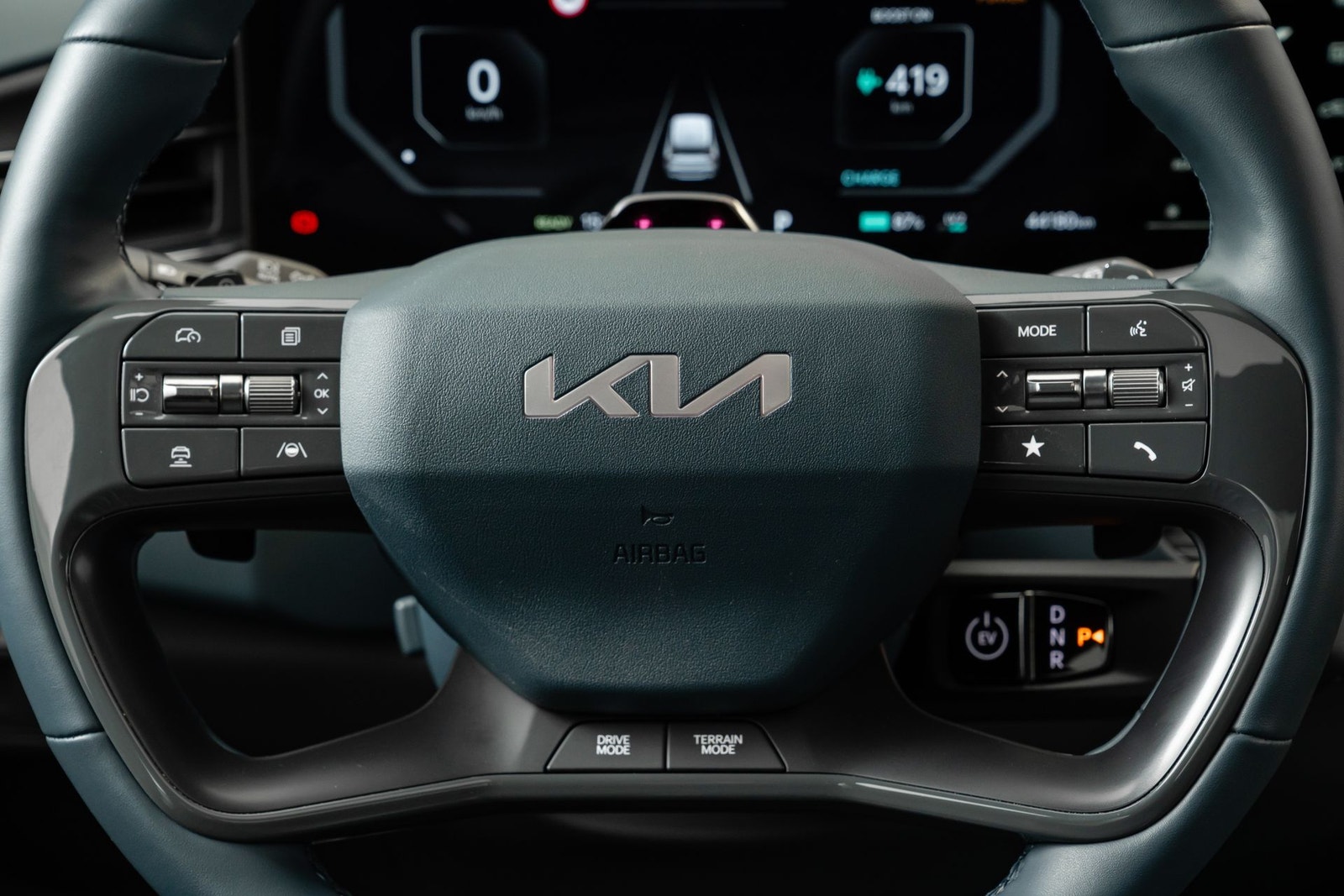 Kia EV9 AWD, 385ps, 2025