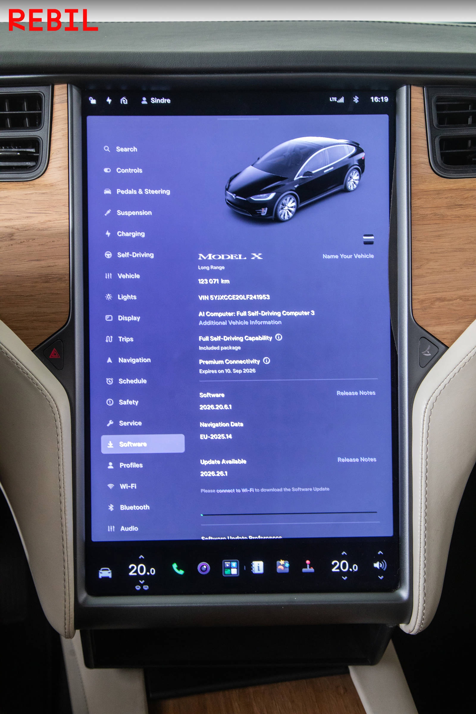 Tesla Model X Long Range, 423hp, 2020