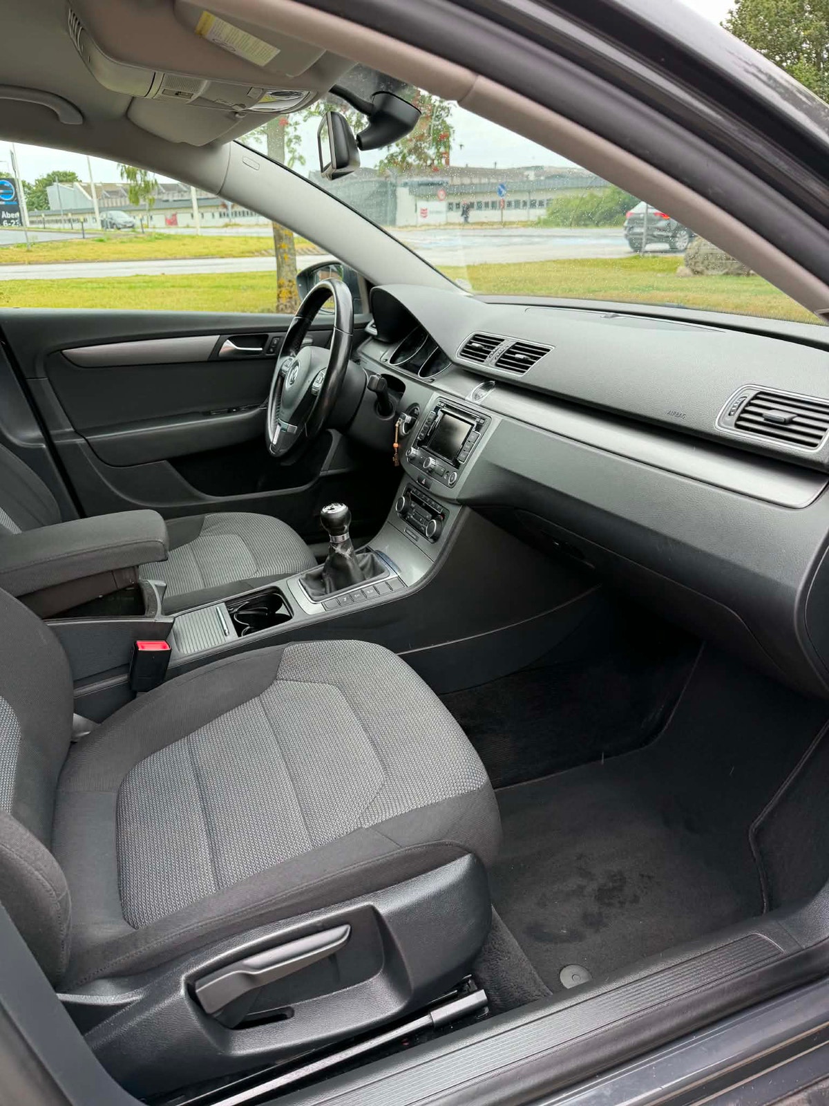 Volkswagen Passat Variant 2.0 TDI DPF BMT Manual, 6-trins, 140ps, 2011