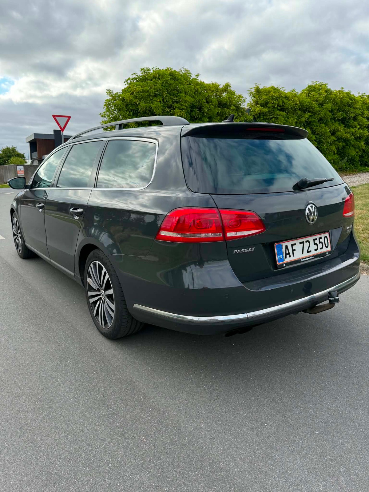 Volkswagen Passat Variant 2.0 TDI DPF BMT Manual, 6-trins, 140ps, 2011