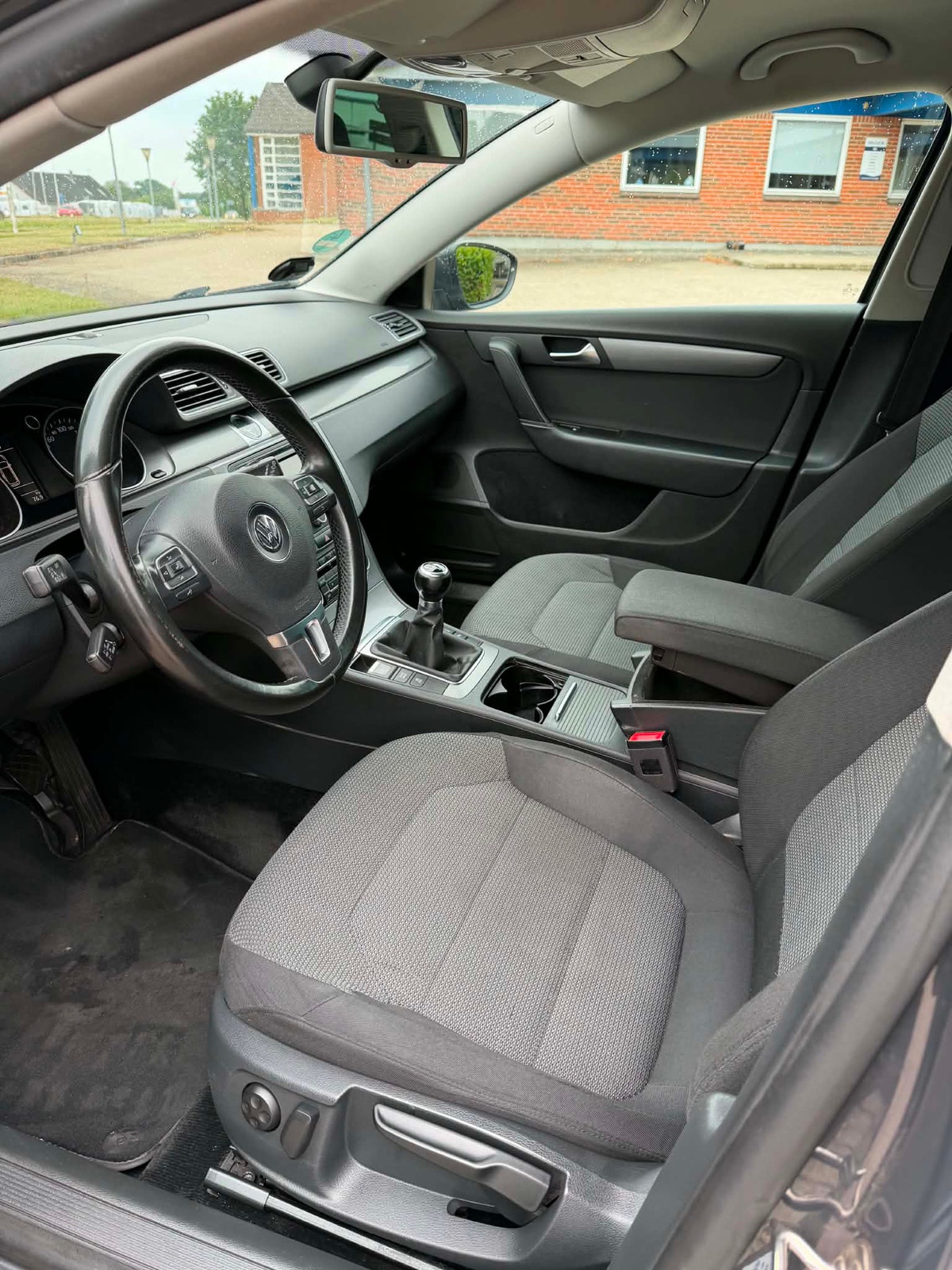 Volkswagen Passat Variant 2.0 TDI DPF BMT Manual, 6-trins, 140ps, 2011