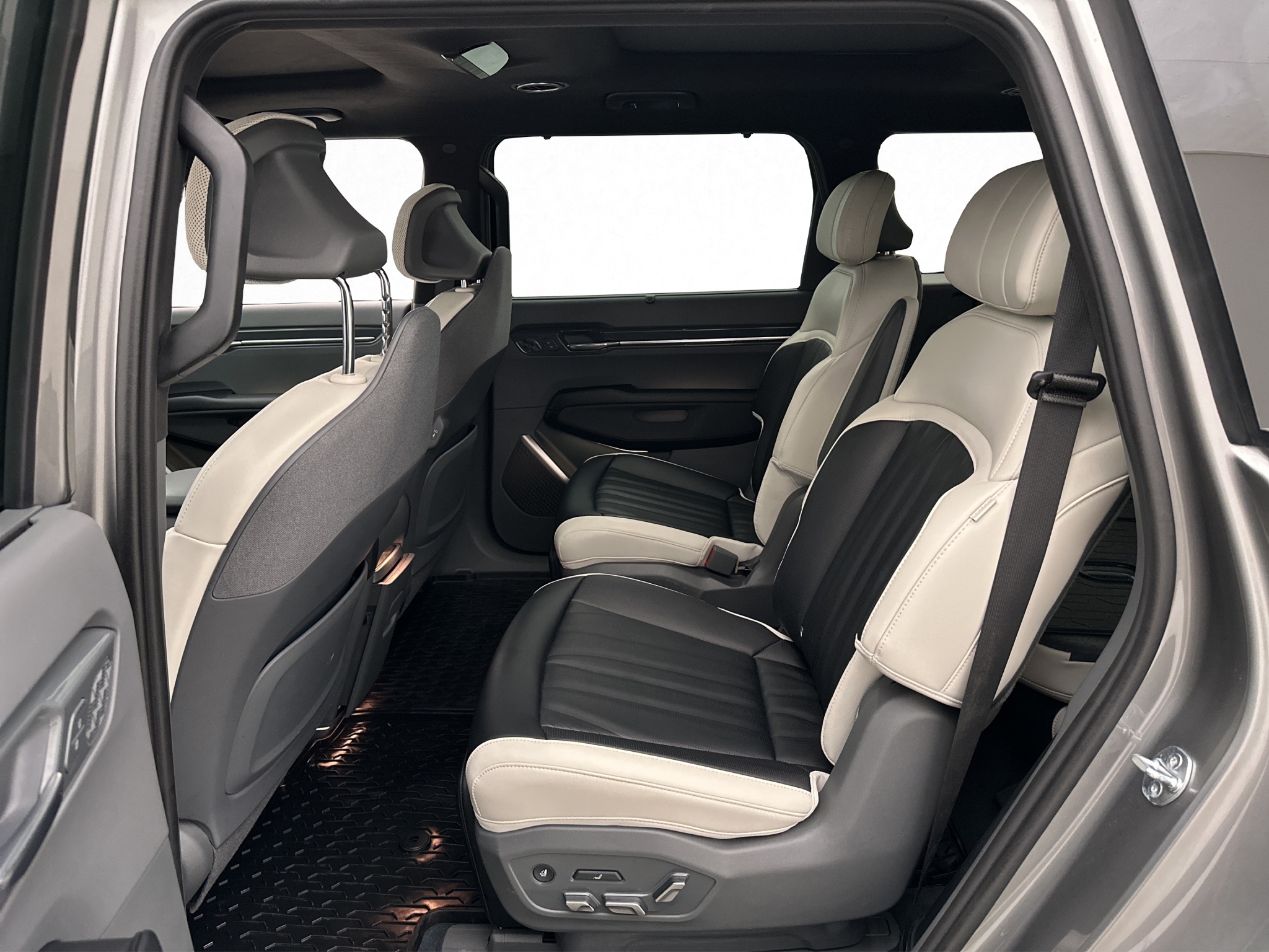 Kia EV9 AWD, 385hp, 2024