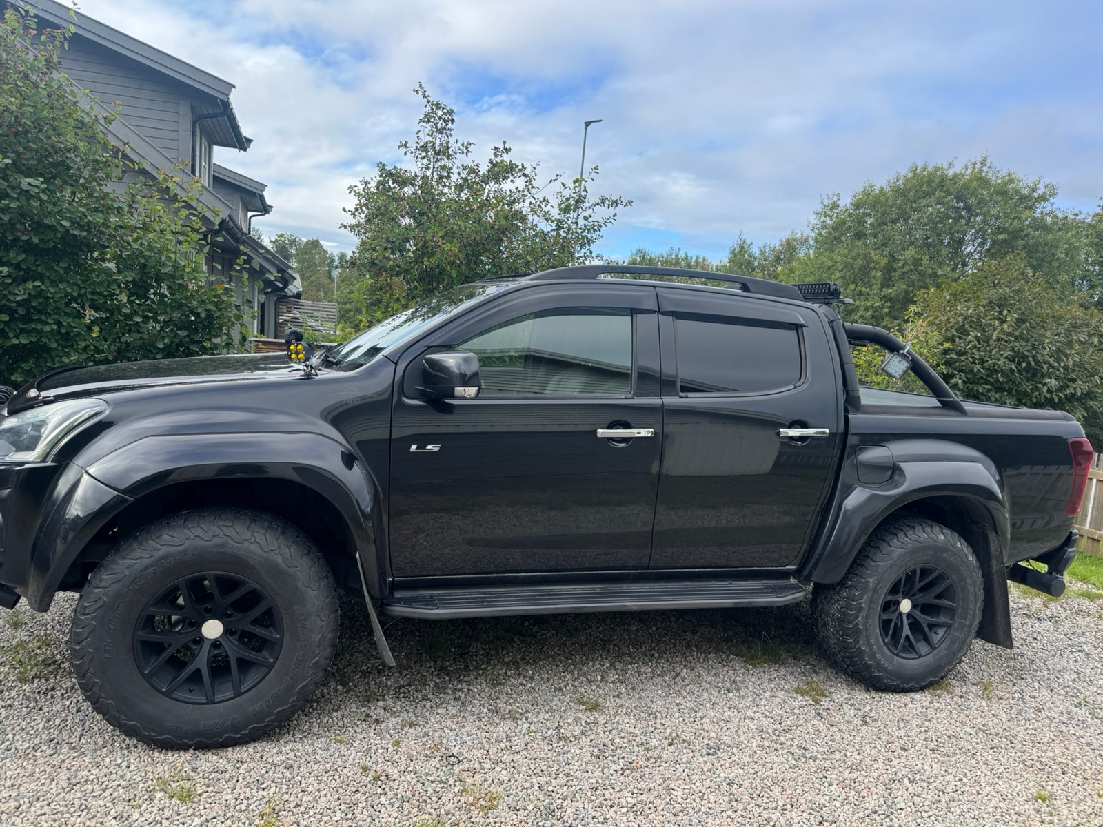 Isuzu D-Max Crew Cab 1.9 4WD Automatic, 163hp, 2018
