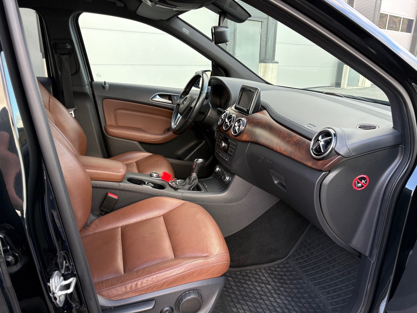 Mercedes-Benz B 180 CDI BlueEFFICIENCY Manual, 6-trins, 109ps, 2012