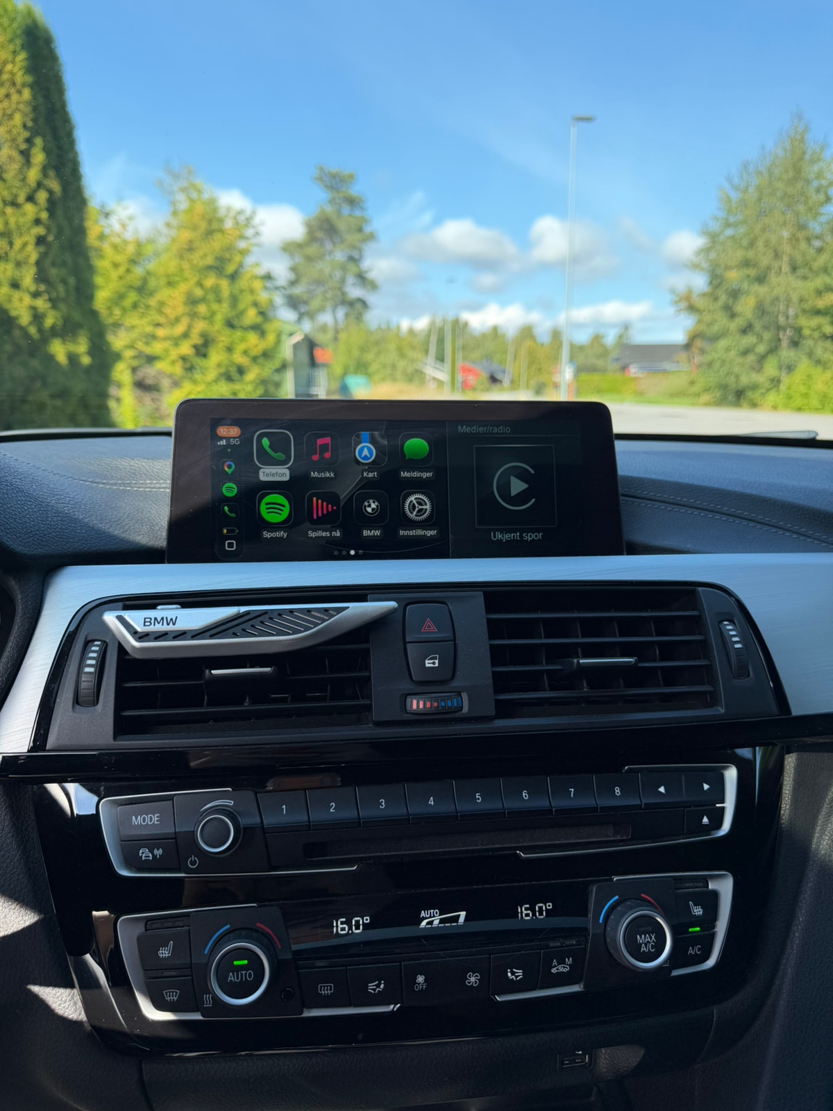 BMW 330e Sedan Steptronic, 252hp, 2018