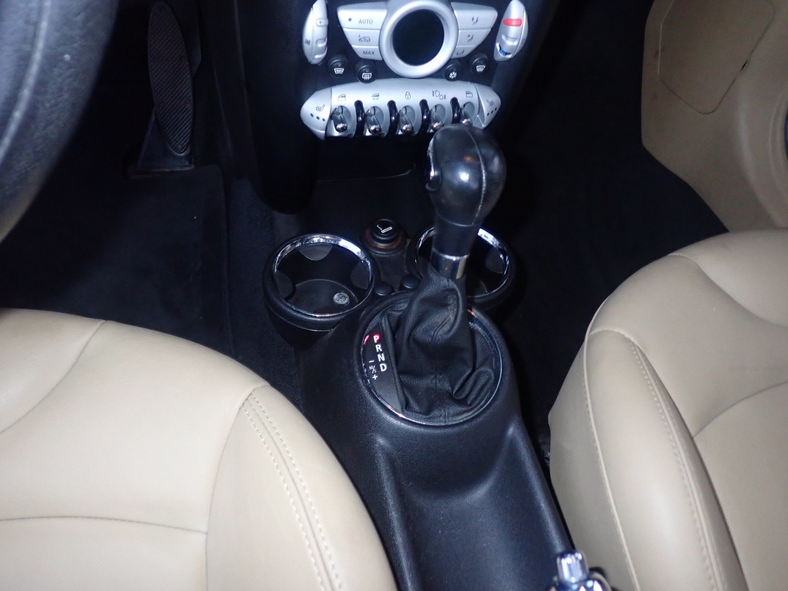 MINI Cooper Convertible Automatic, 6-trins, 120ps, 2009