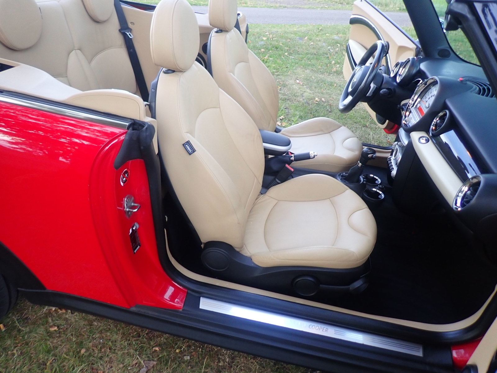 MINI Cooper Convertible Automatic, 6-trins, 120ps, 2009