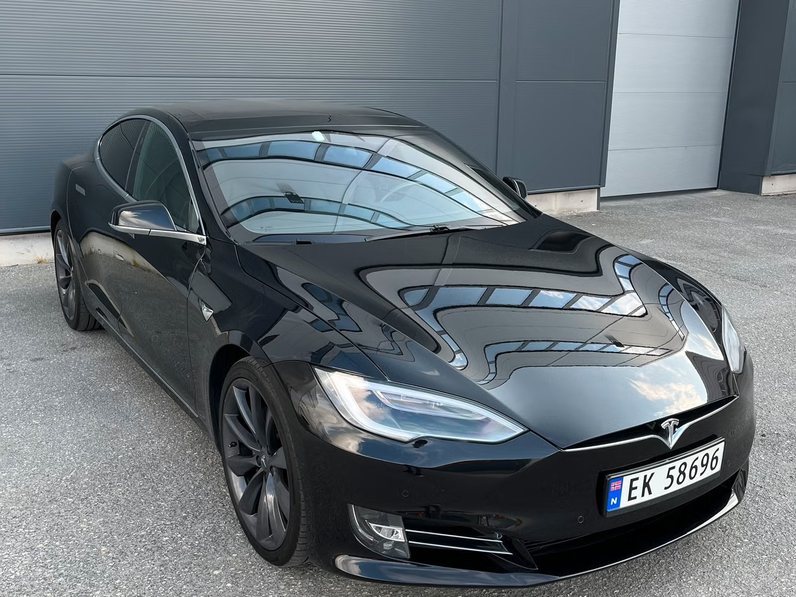 Tesla Model S 75D, 525ps, 2017