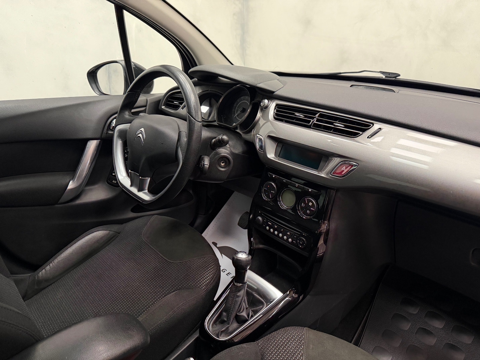 Citroën C3 1.6 HDi 90 Manual, 5-trins, 92ps, 2011