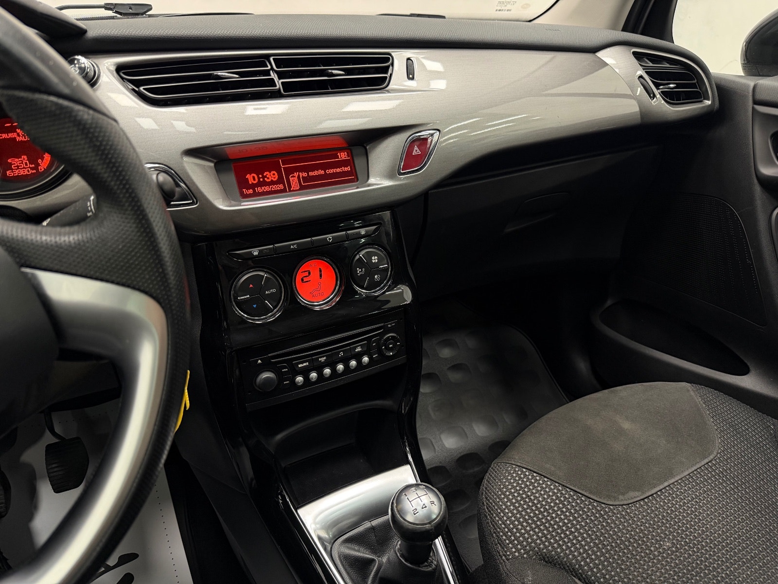 Citroën C3 1.6 HDi 90 Manual, 5-trins, 92ps, 2011