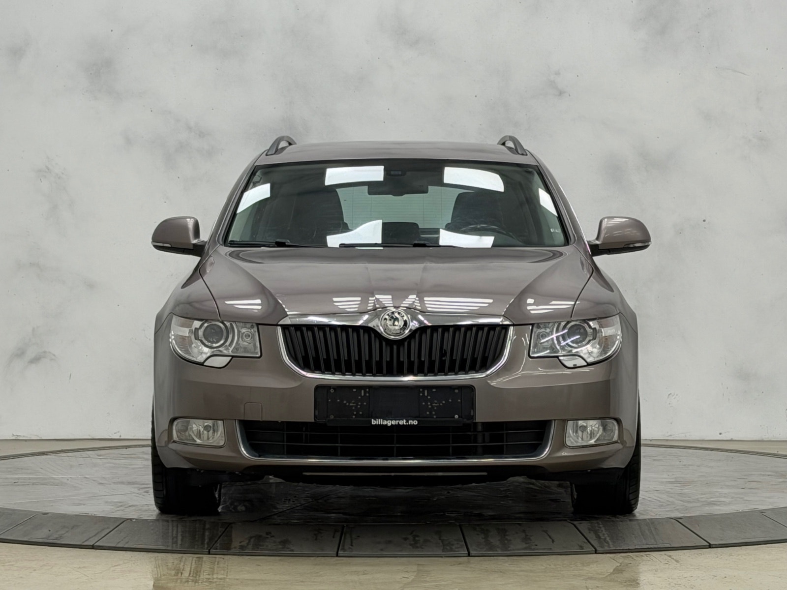 Škoda Superb Combi 2.0 TDI DSG Sequential, 6-trins, 140ps, 2011