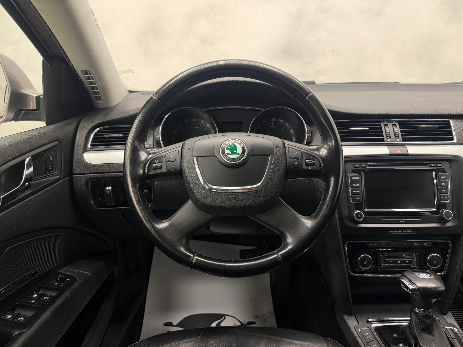 Škoda Superb Combi 2.0 TDI DSG Sequential, 6-trins, 140ps, 2011