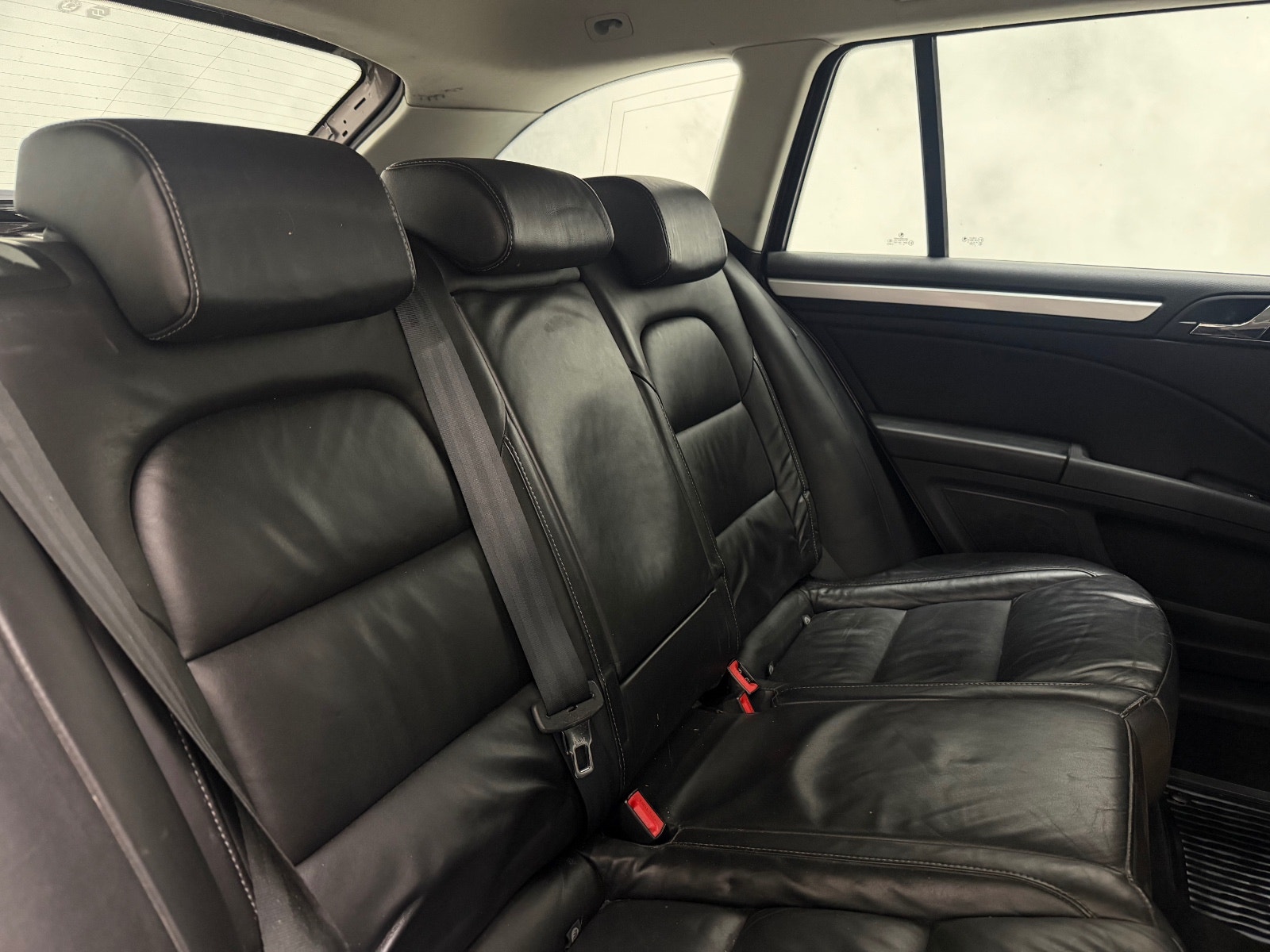 Škoda Superb Combi 2.0 TDI DSG Sequential, 6-trins, 140ps, 2011
