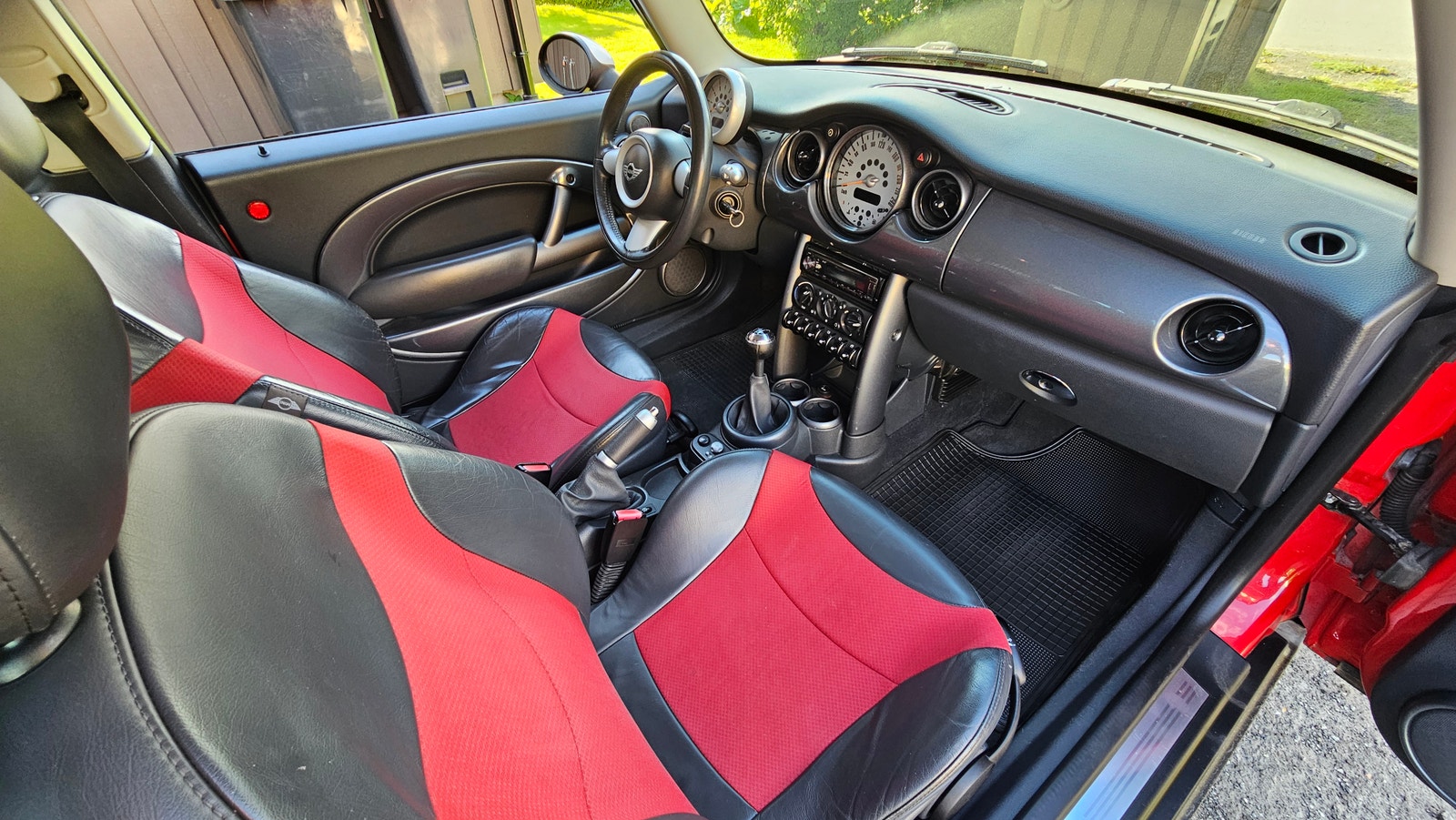 MINI Cooper Manual, 5-trins, 116ps, 2005