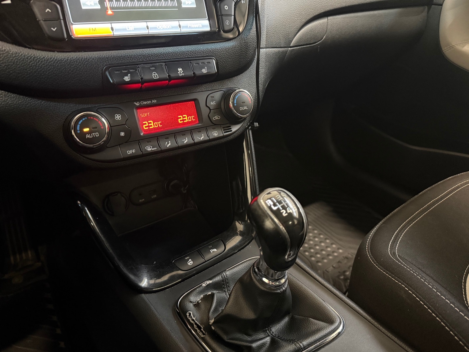 Kia cee'd_sw 1.6 CRDi Manual, 6-trins, 110ps, 2013
