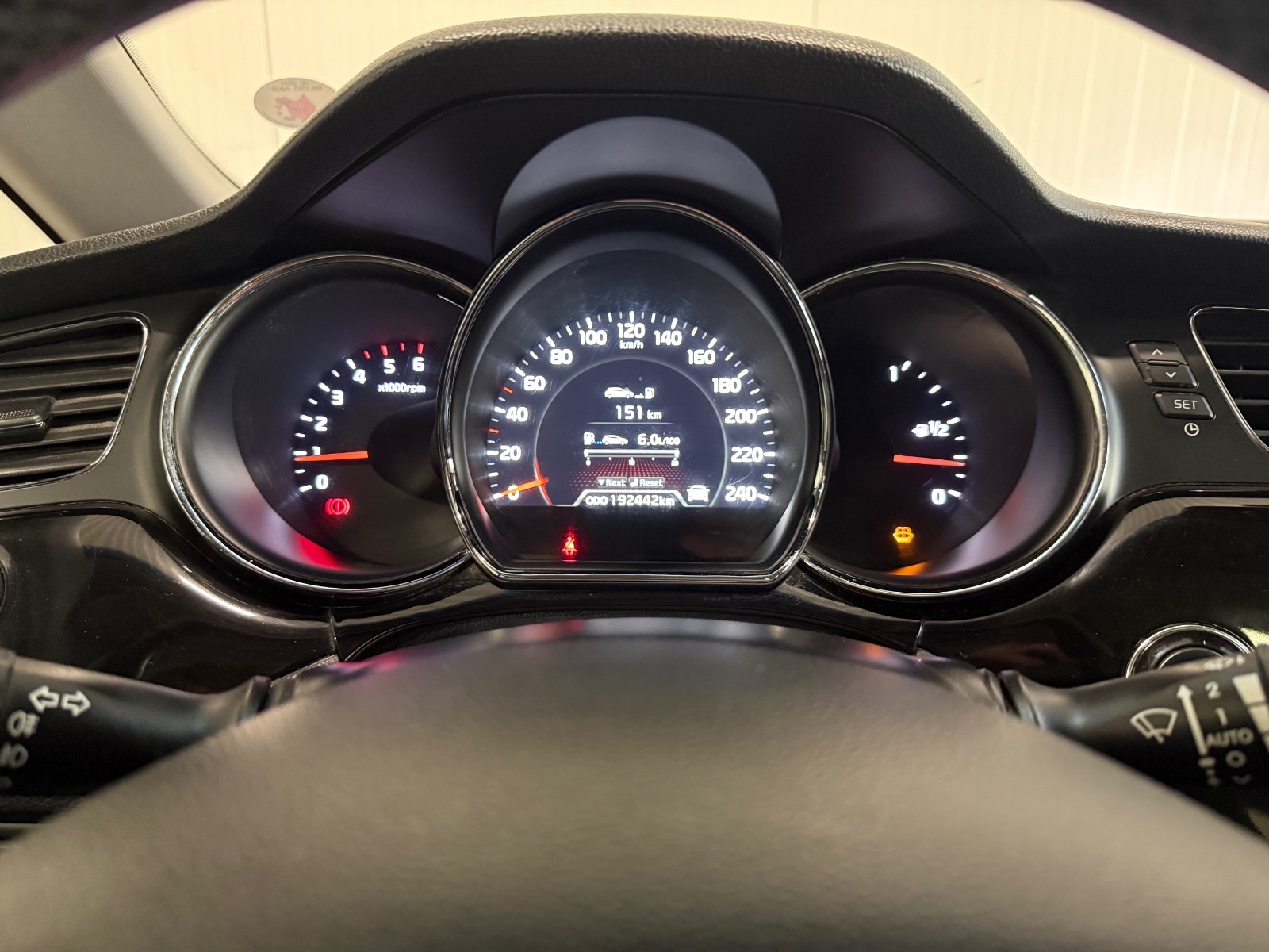 Kia cee'd_sw 1.6 CRDi Manual, 6-trins, 110ps, 2013