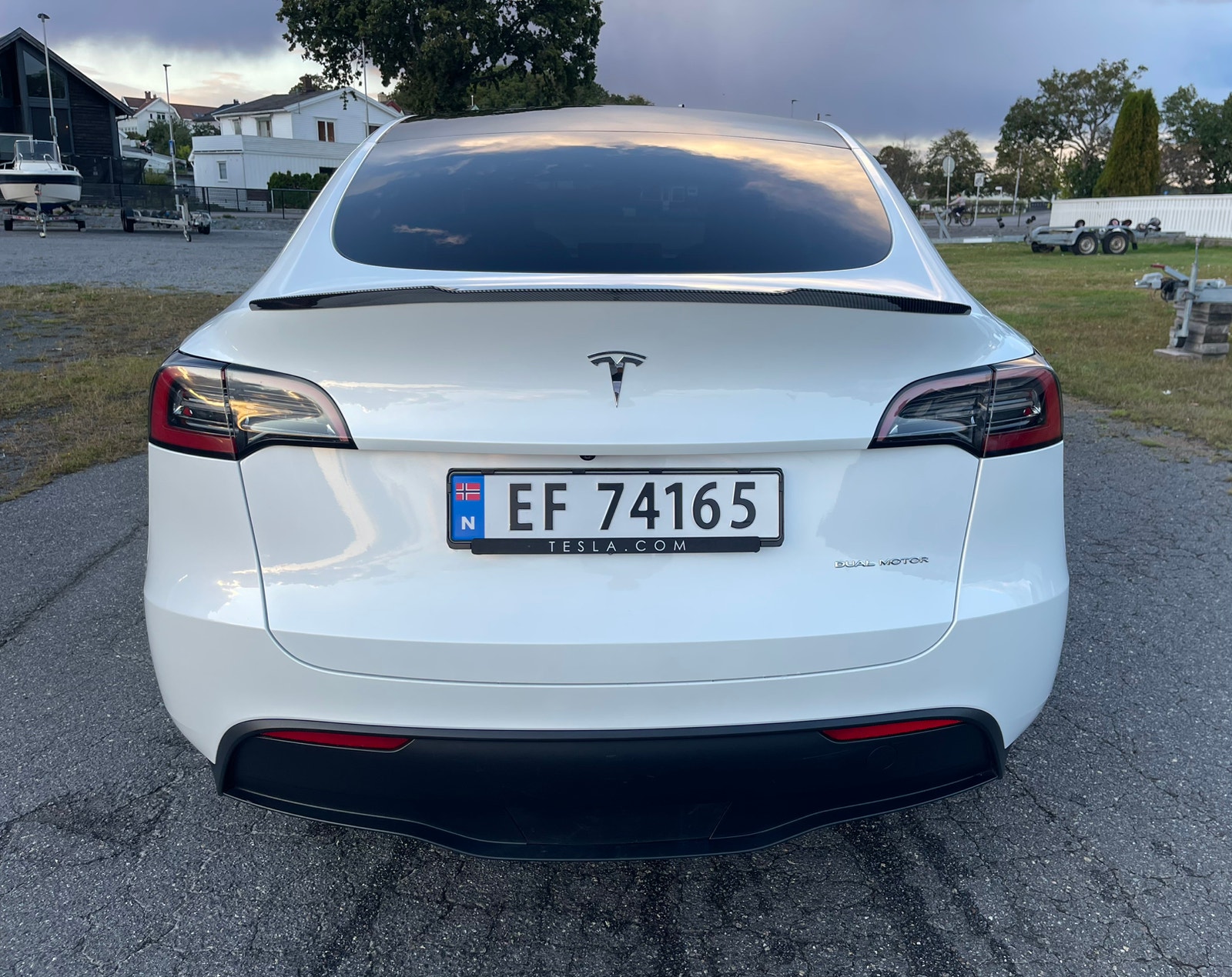 Tesla Model Y Long Range AWD, 514ps, 2023