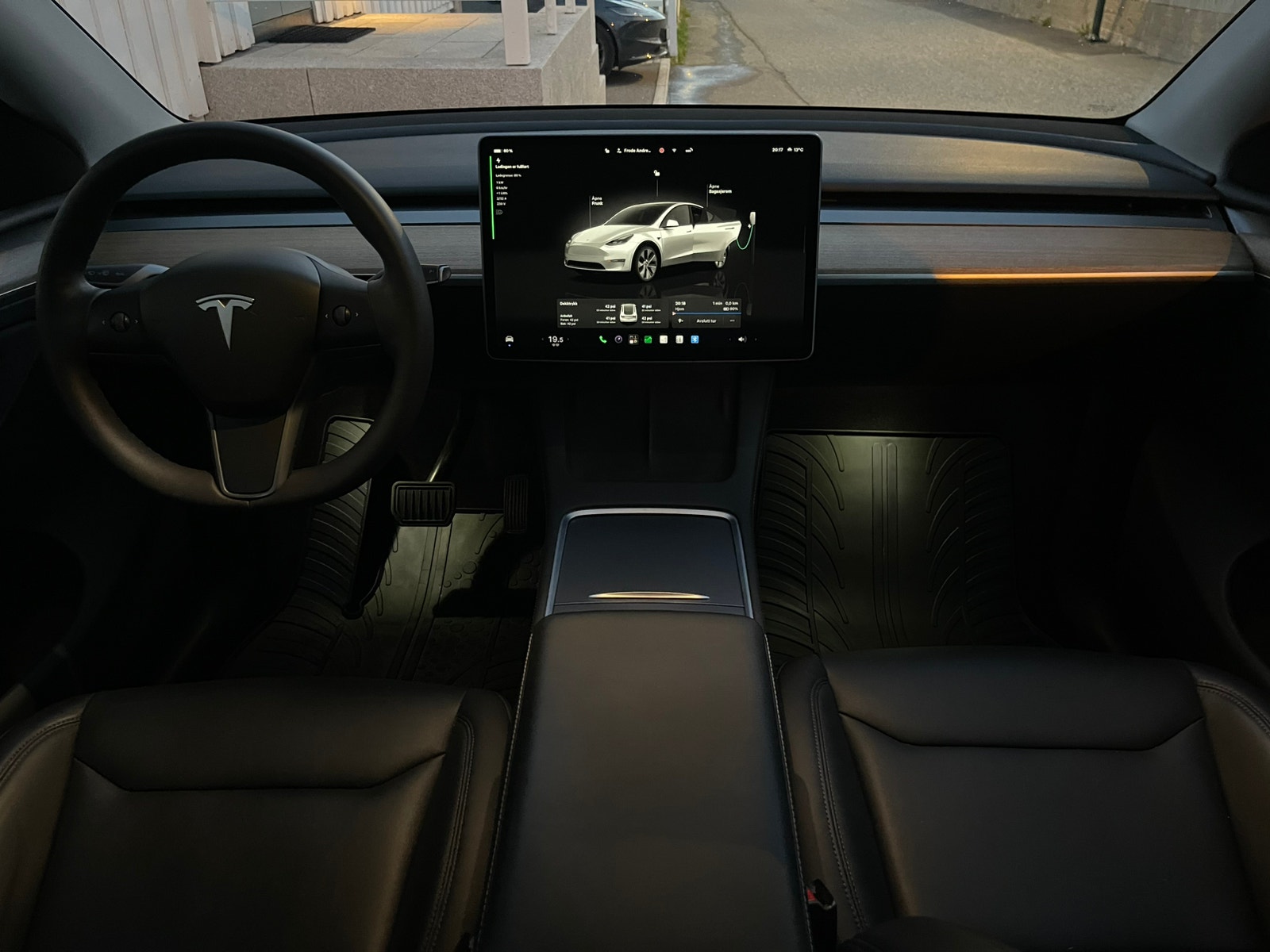 Tesla Model Y Long Range AWD, 514ps, 2023