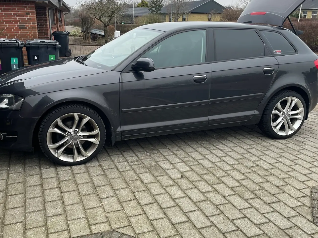 Audi A3 Sportback 2.0 TDI  Manual, 6-trins, 140ps, 2012