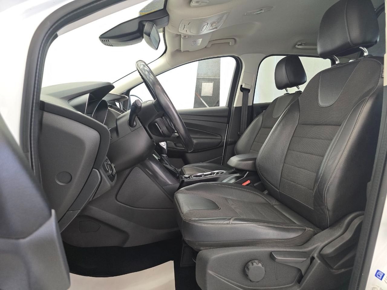 Ford Kuga 2.0 TDCi AWD Powershift, 180hp, 2015