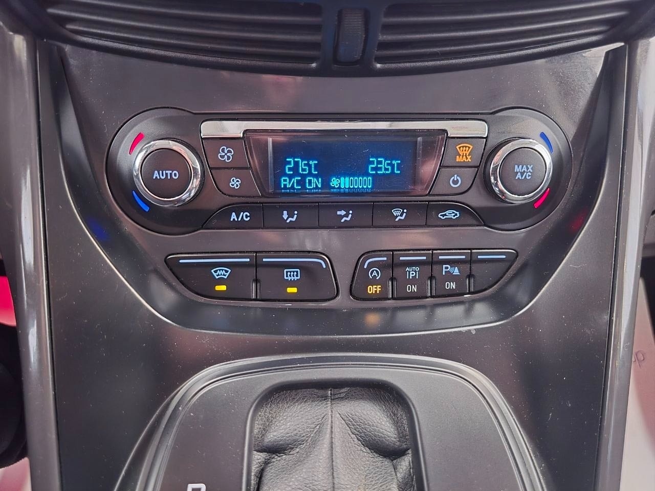 Ford Kuga 2.0 TDCi AWD Powershift, 180hp, 2015