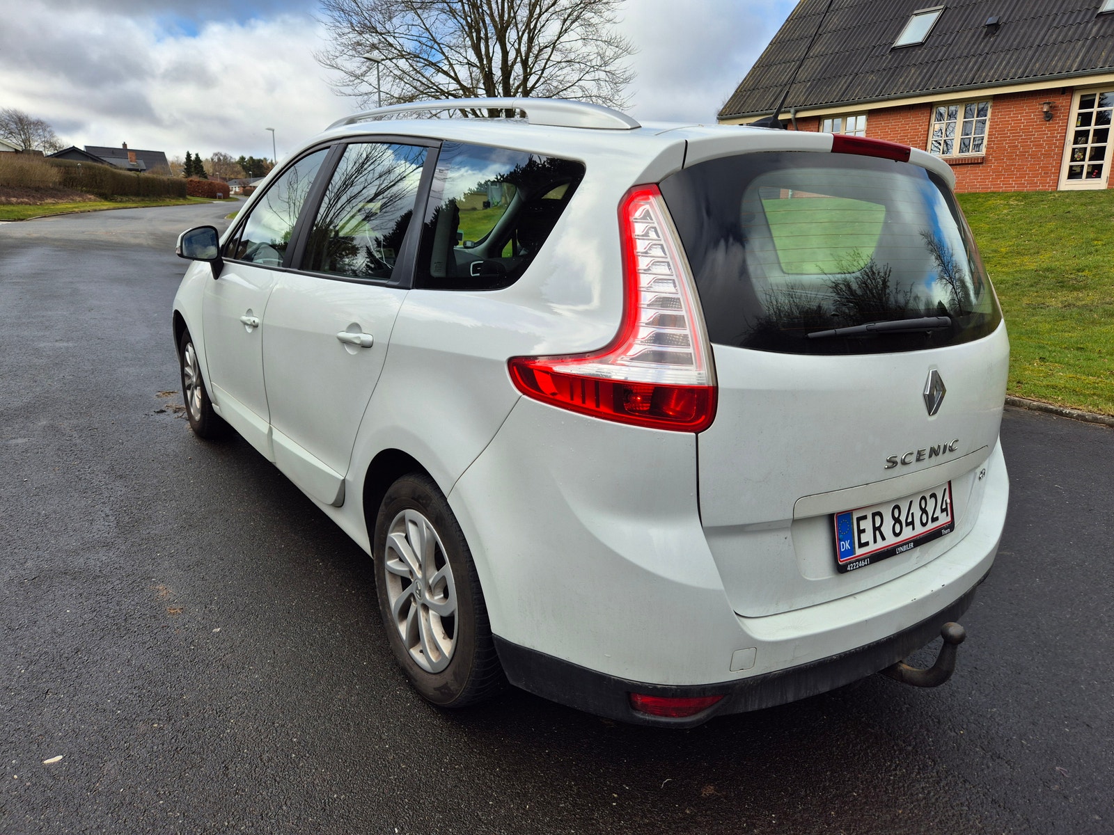 Renault Grand Scénic 1.5 dCi Manual, 6-trins, 110ps, 2013