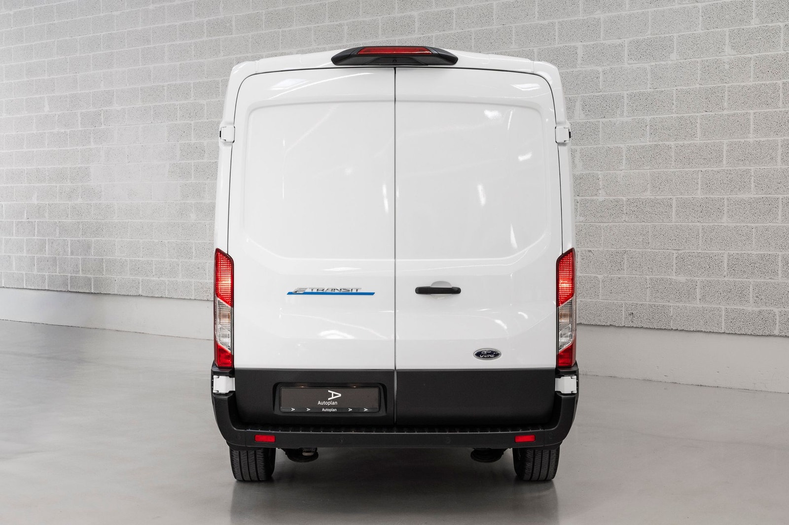 Ford E-Transit 350, 269ps, 2022