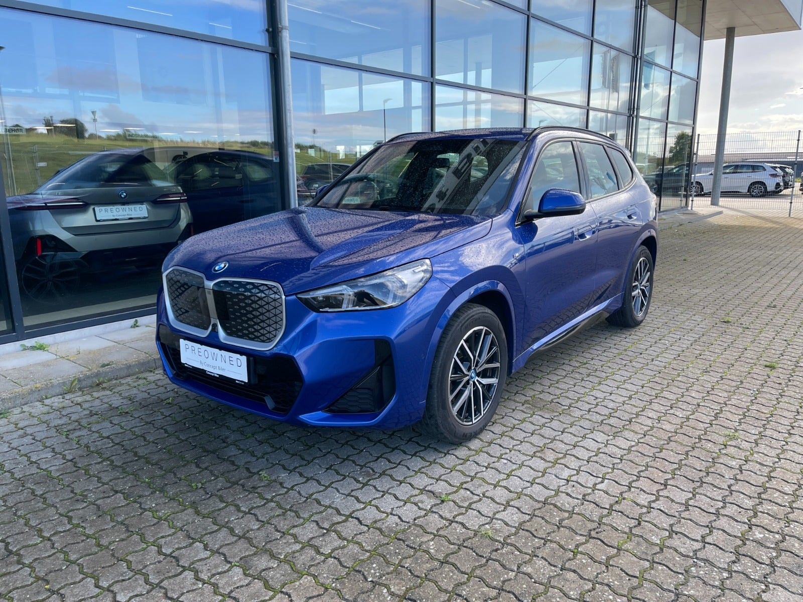 BMW iX1 eDrive20, 204ps, 2025
