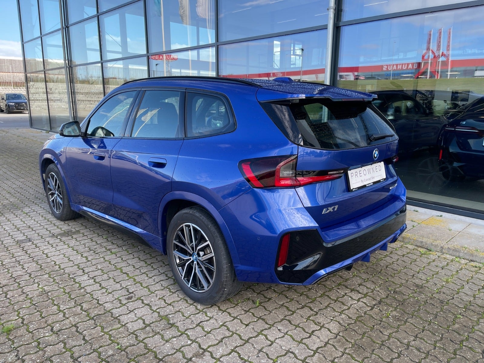 BMW iX1 eDrive20, 204ps, 2025