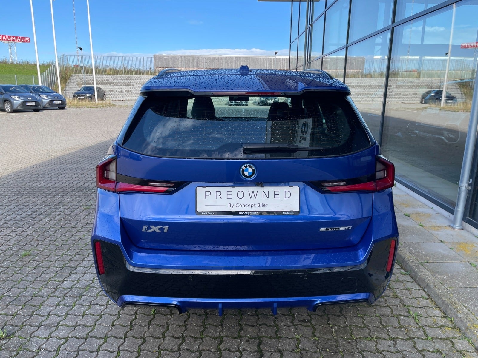 BMW iX1 eDrive20, 204ps, 2025