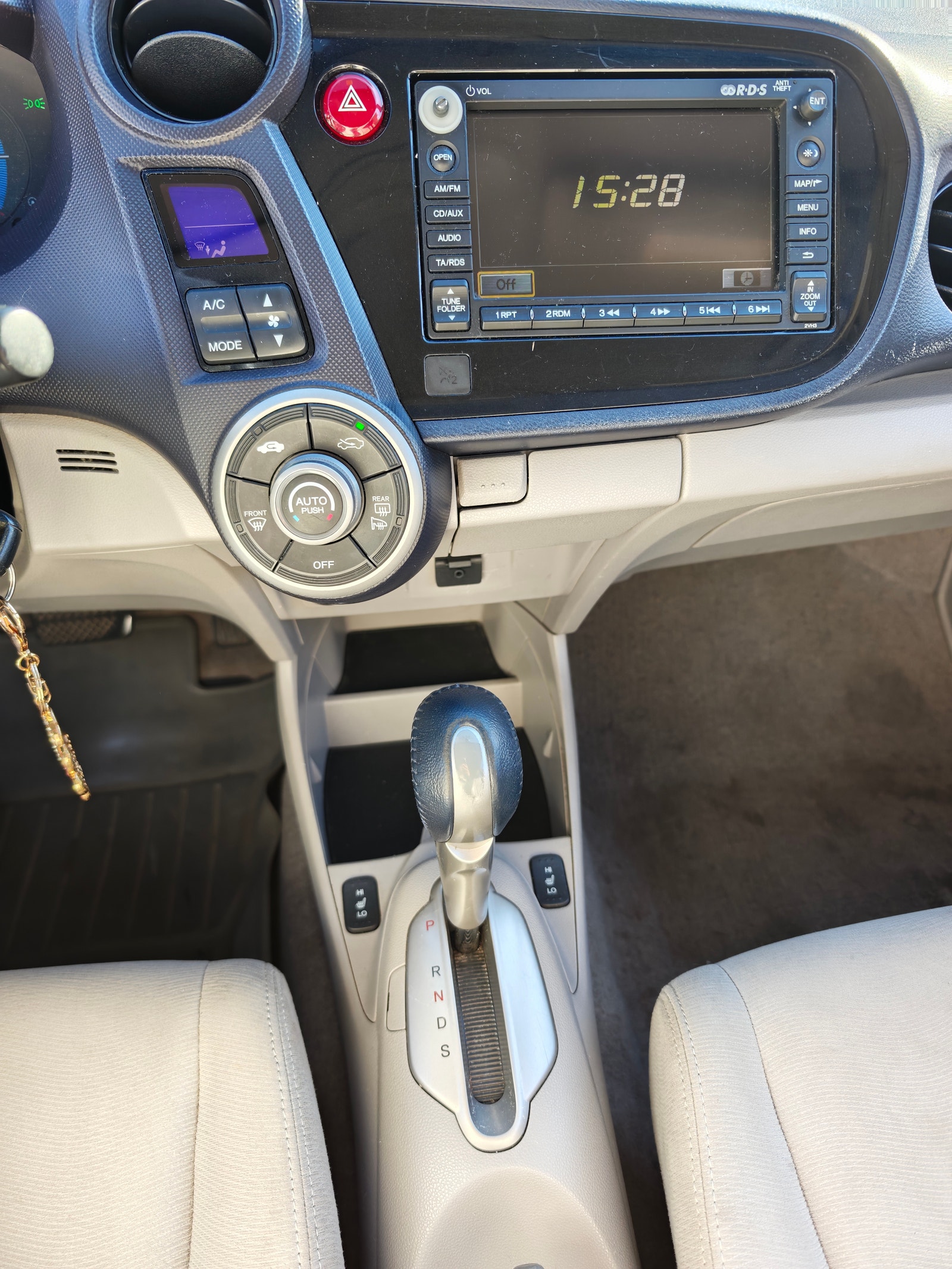Honda Insight 1.3 IMA CVT, 102hp, 2010