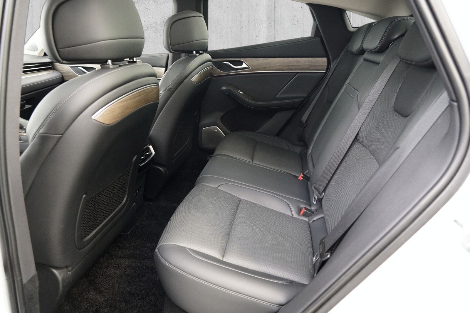Seres 5 80 kWh AWD, 585ps, 2023