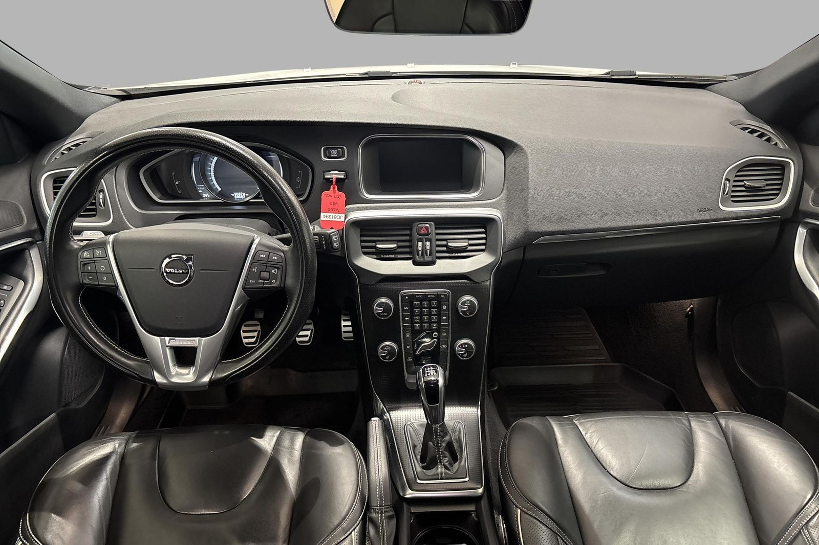 Volvo V40 T2 Manual, 6-trins, 122ps, 2017