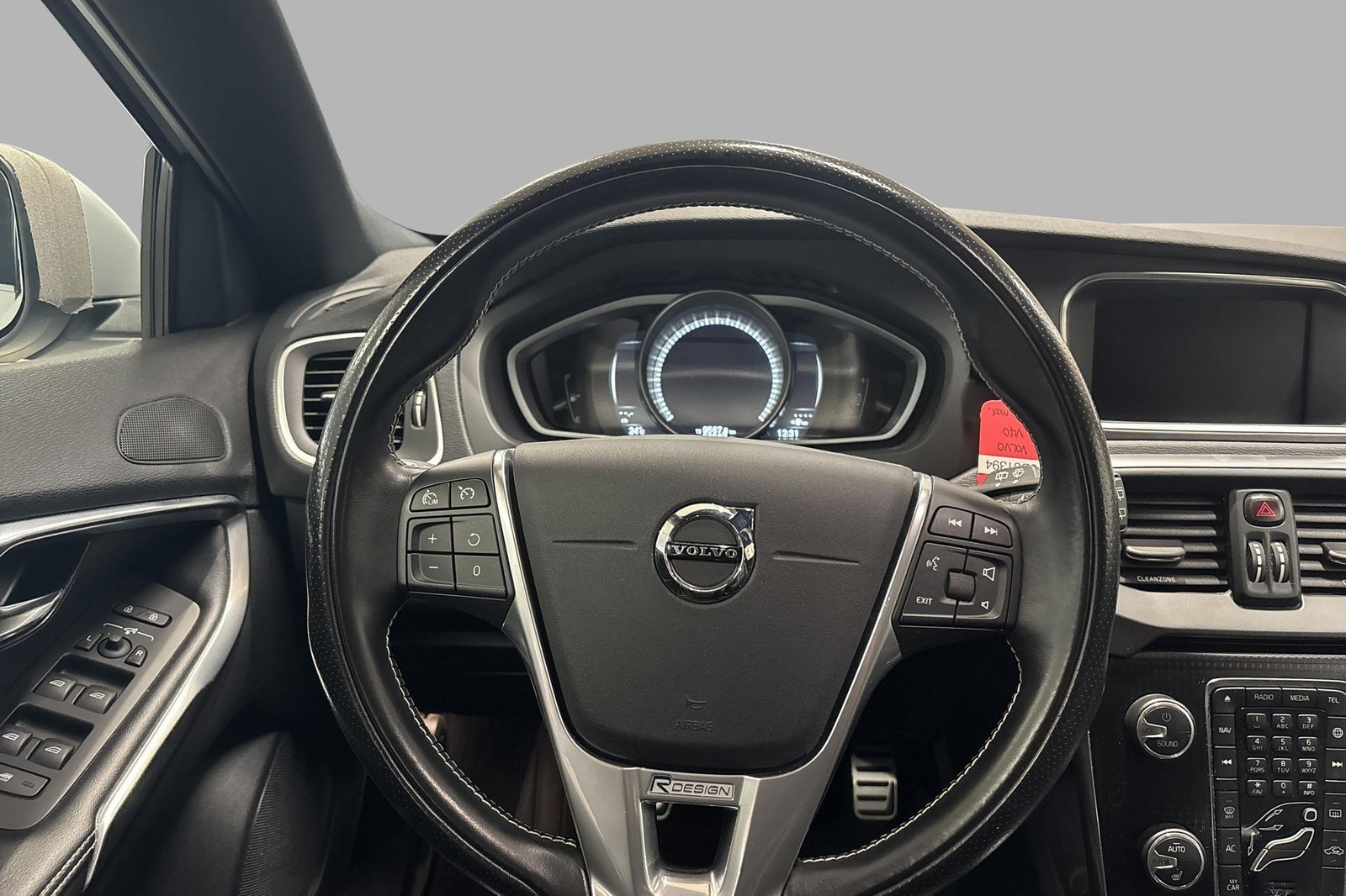 Volvo V40 T2 Manual, 6-trins, 122ps, 2017