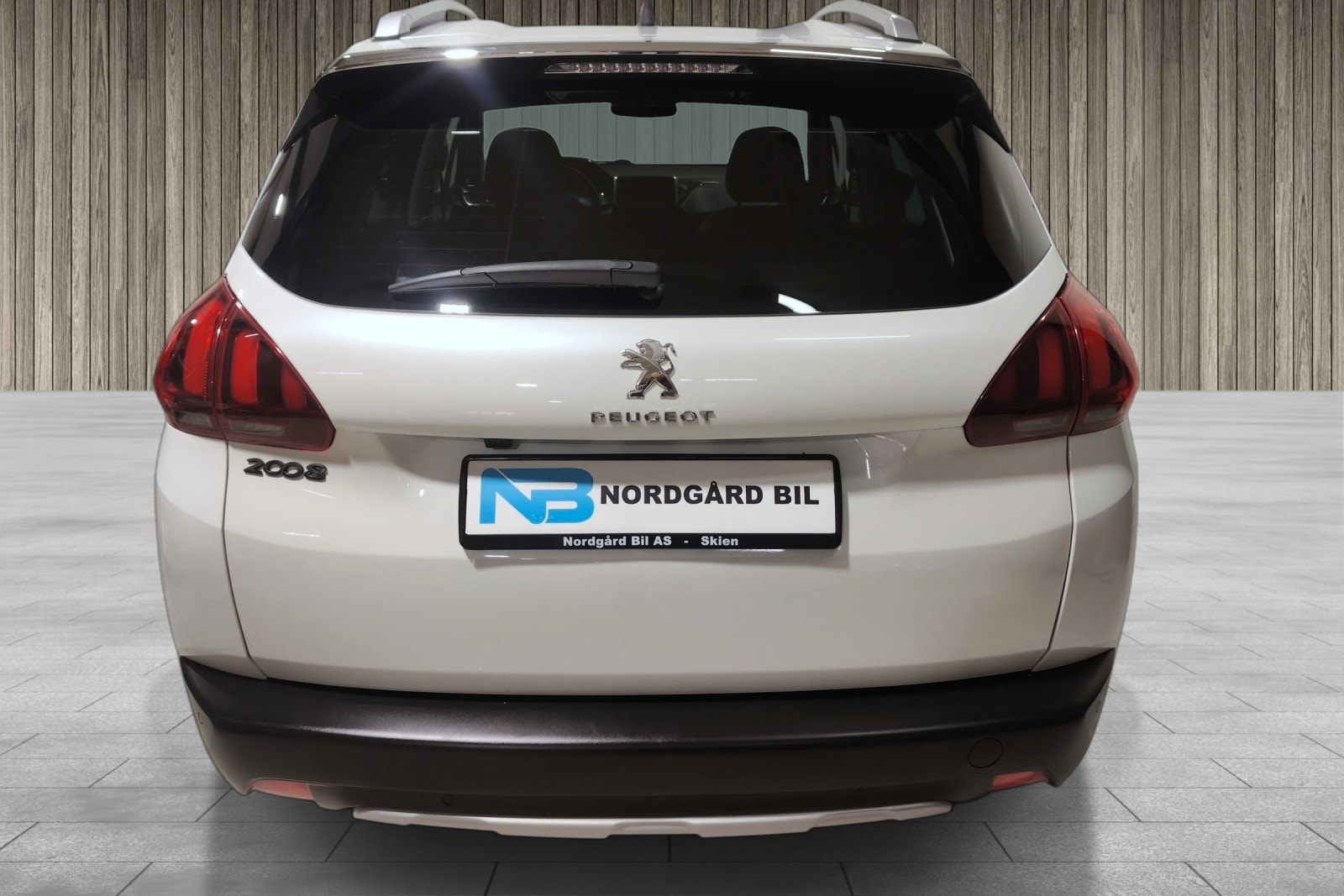 Peugeot 2008 1.2 PureTech 110 EAT, 6-trins, 110ps, 2018