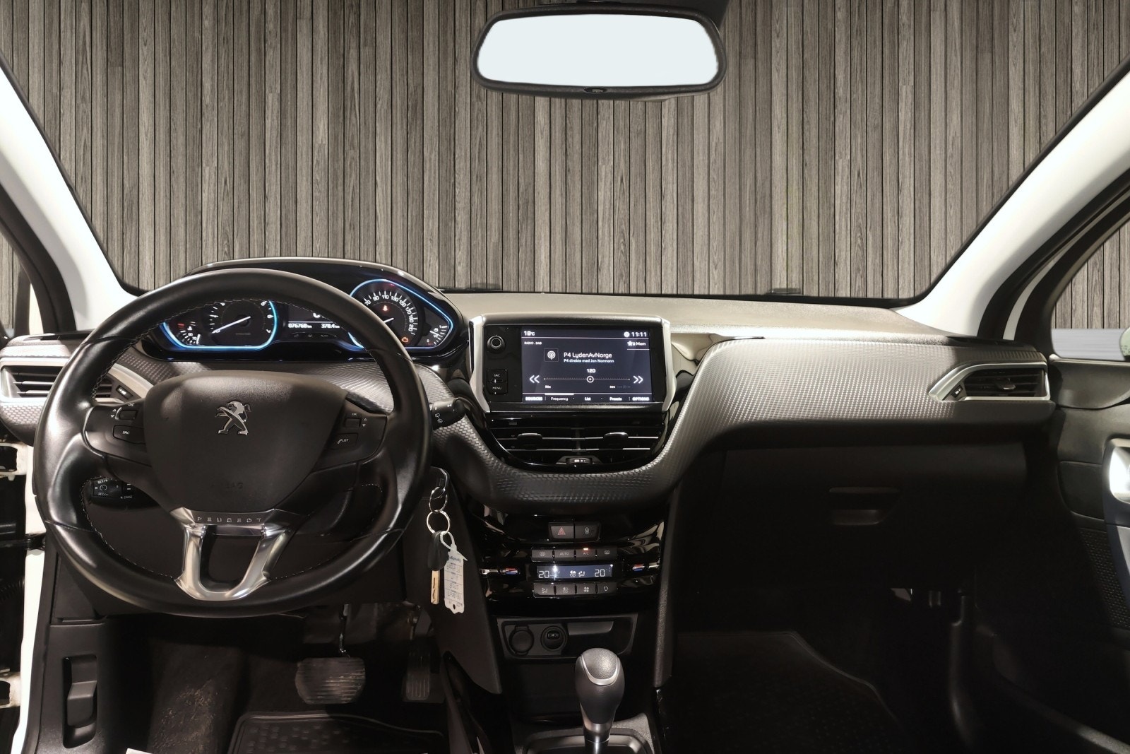 Peugeot 2008 1.2 PureTech 110 EAT, 6-trins, 110ps, 2018
