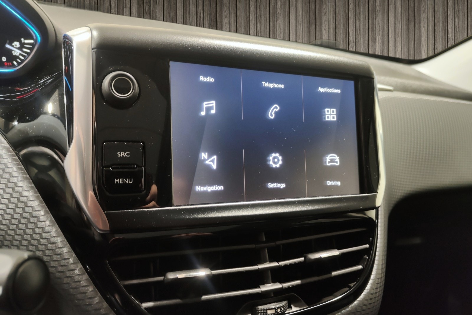 Peugeot 2008 1.2 PureTech 110 EAT, 6-trins, 110ps, 2018