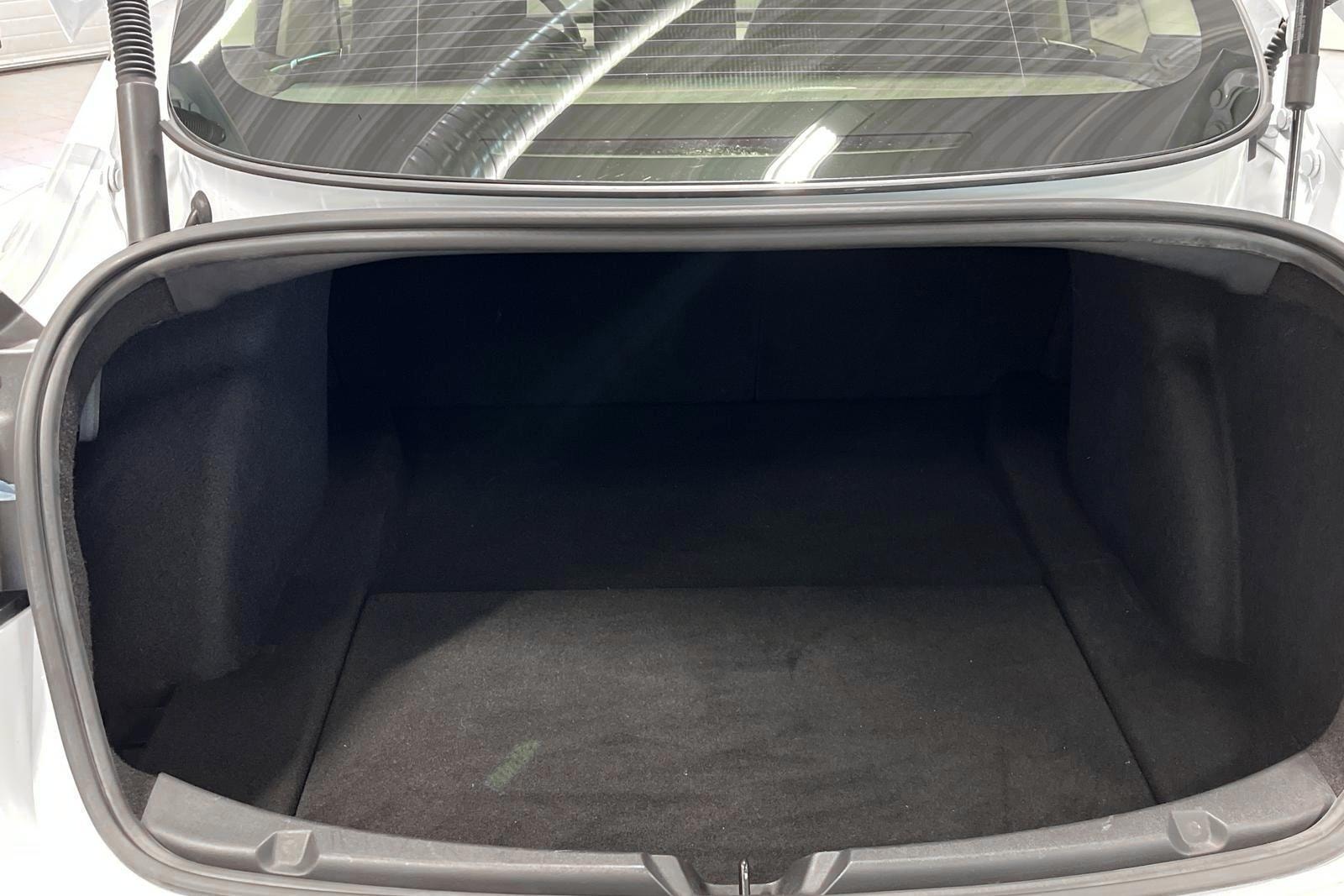 Tesla Model 3 Standard Range Plus, 325hp, 2021