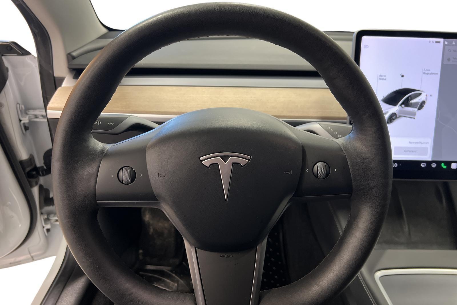 Tesla Model 3 Standard Range Plus, 325hp, 2021