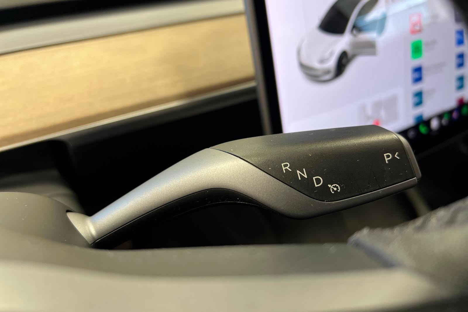 Tesla Model 3 Standard Range Plus, 325hp, 2021