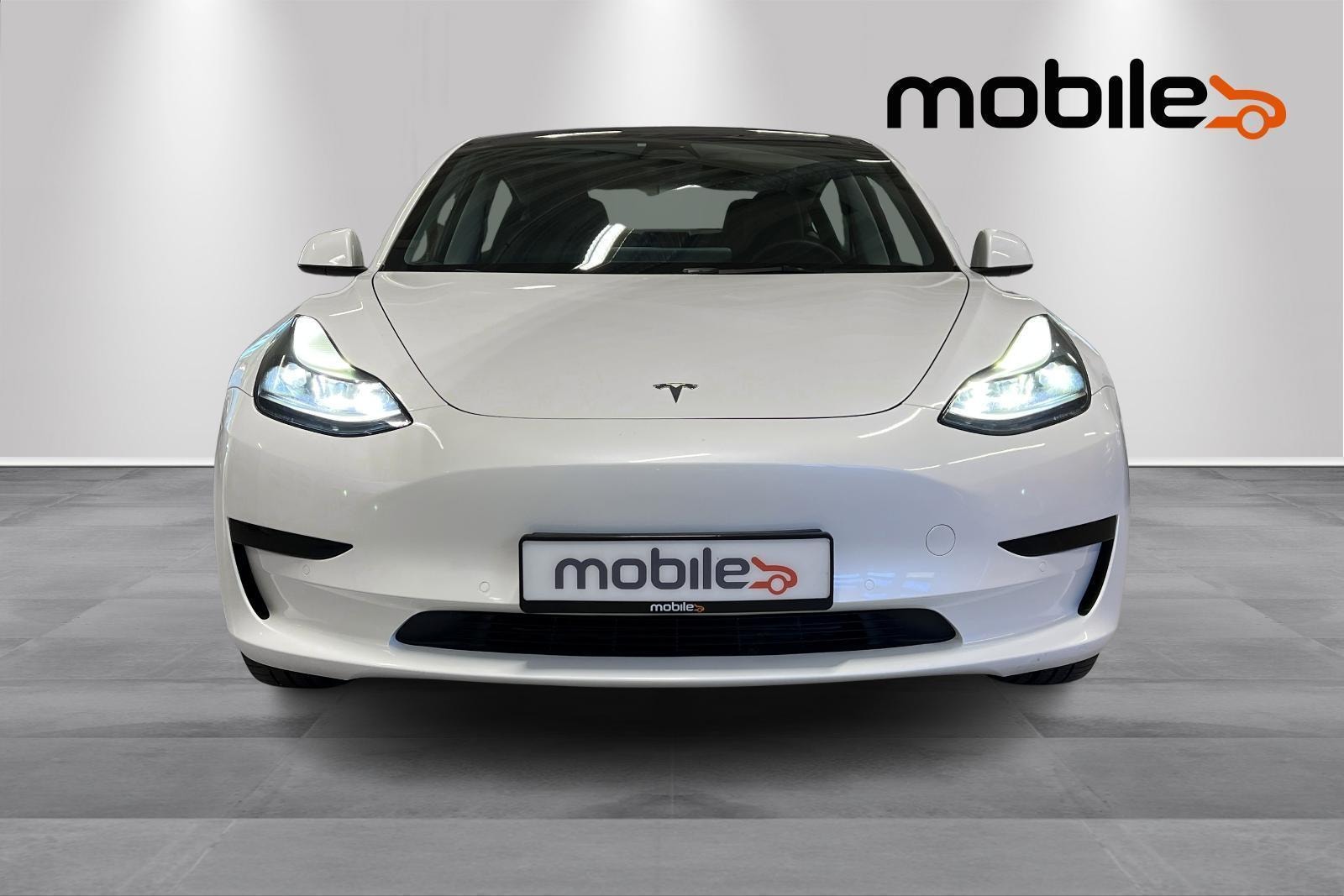 Tesla Model 3 Standard Range Plus, 325hp, 2021